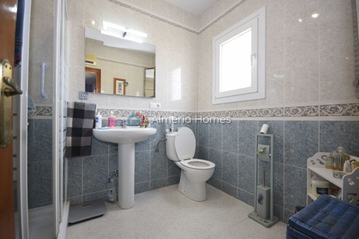 Image No.25-2 Bed Villa for sale