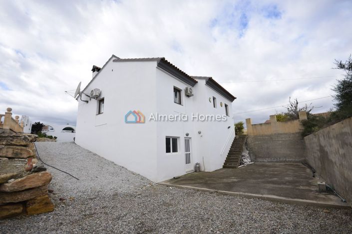 Image No.28-2 Bed Villa for sale