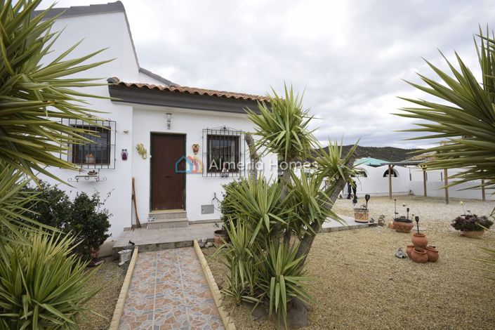 Image No.8-2 Bed Villa for sale