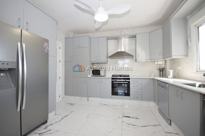 Image No.15-4 Bed Villa for sale