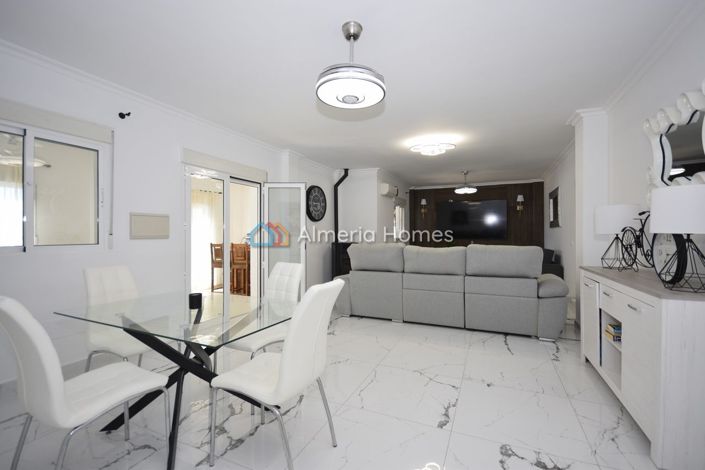 Image No.17-4 Bed Villa for sale