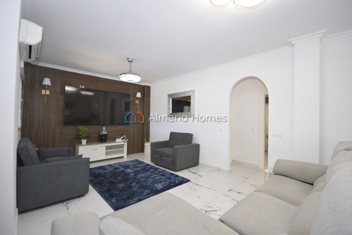 Image No.18-4 Bed Villa for sale