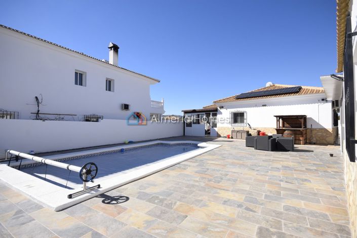 Image No.9-4 Bed Villa for sale