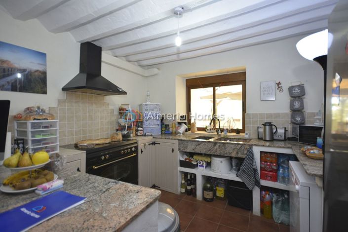 Image No.12-6 Bed Country House for sale