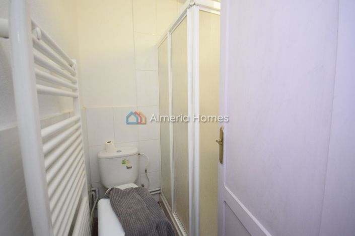 Image No.23-6 Bed Country House for sale