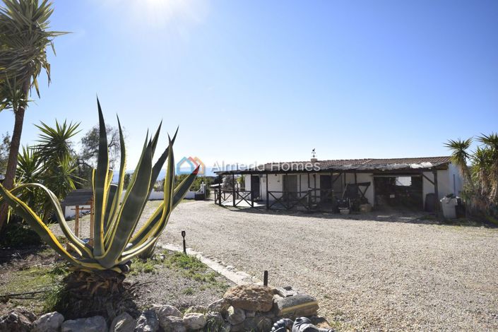 Image No.24-6 Bed Country House for sale