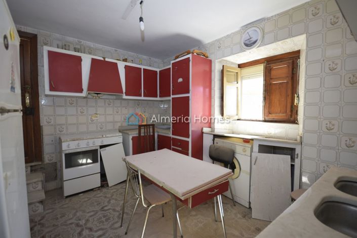 Image No.10-3 Bed Townhouse for sale