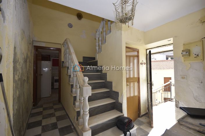 Image No.2-3 Bed Townhouse for sale