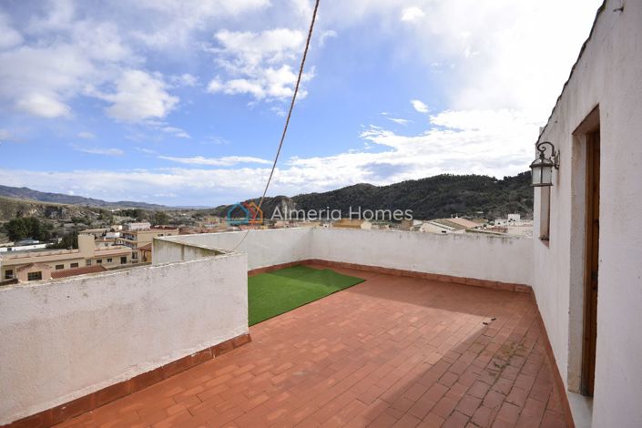 Image No.11-2 Bed Townhouse for sale