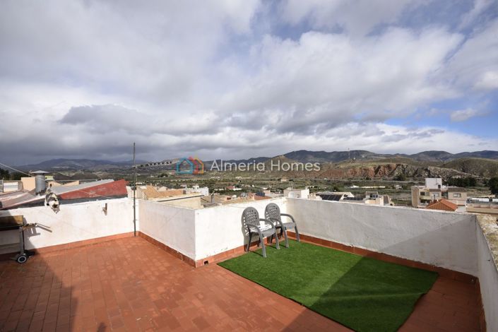 Image No.13-2 Bed Townhouse for sale