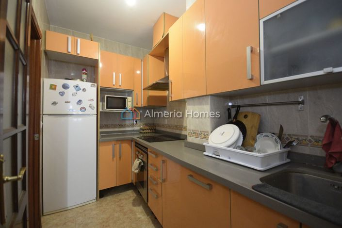 Image No.8-2 Bed Townhouse for sale