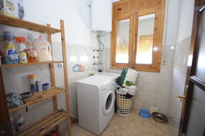 Image No.9-2 Bed Townhouse for sale