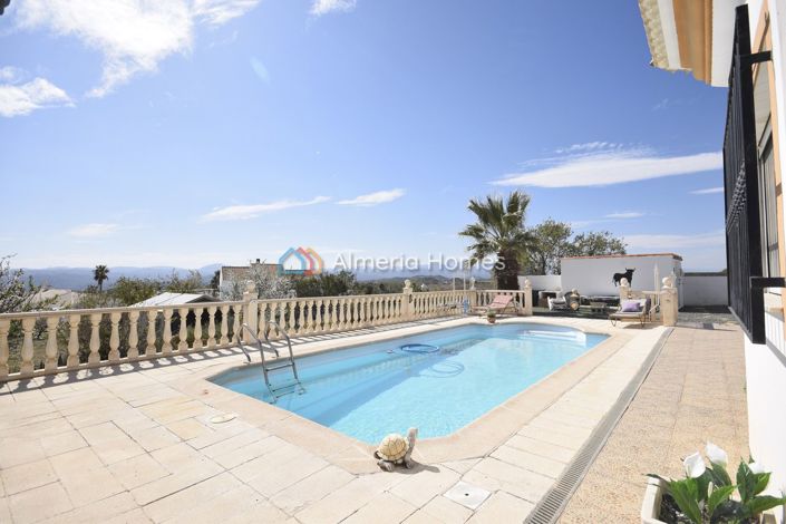 Image No.11-3 Bed Villa for sale