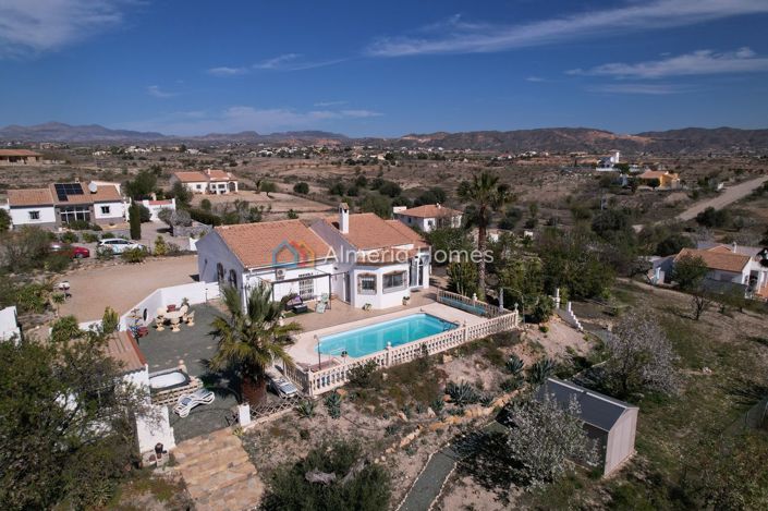 Image No.2-3 Bed Villa for sale