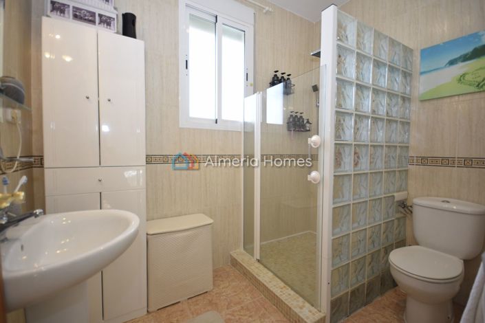 Image No.27-3 Bed Villa for sale