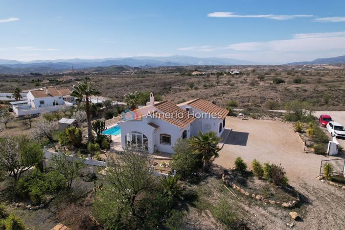 Image No.3-3 Bed Villa for sale