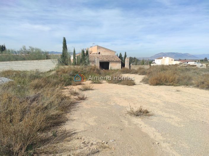 Image No.16-3 Bed Country House for sale
