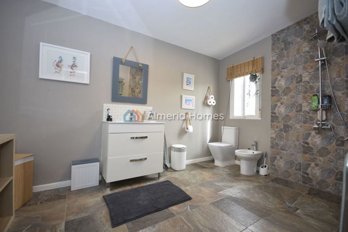 Image No.28-2 Bed Villa for sale