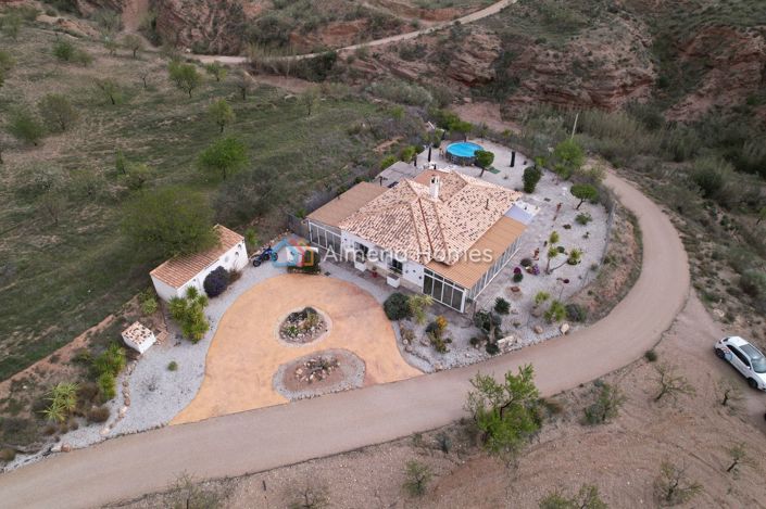 Image No.4-2 Bed Villa for sale