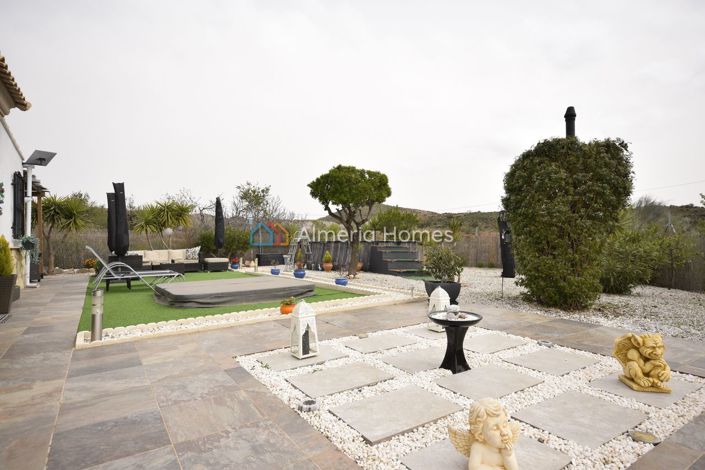 Image No.8-2 Bed Villa for sale