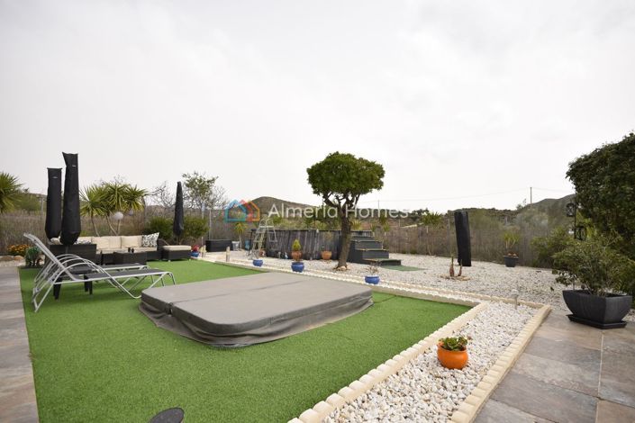 Image No.9-2 Bed Villa for sale