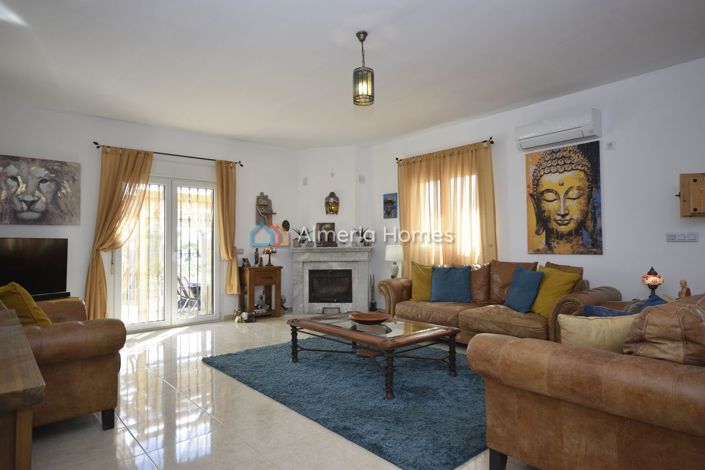 Image No.18-3 Bed Villa for sale