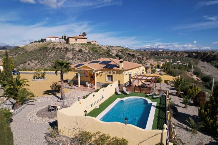 Image No.5-3 Bed Villa for sale