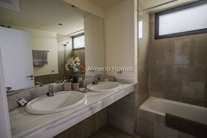 Image No.12-2 Bed Apartment for sale