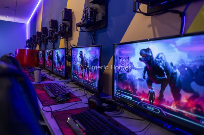 Image No.16-2 Bed Apartment for sale