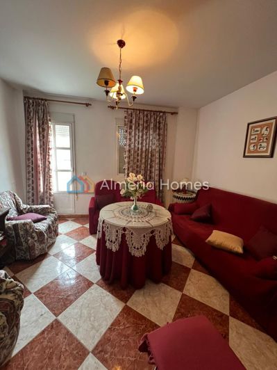 Image No.12-3 Bed Townhouse for sale