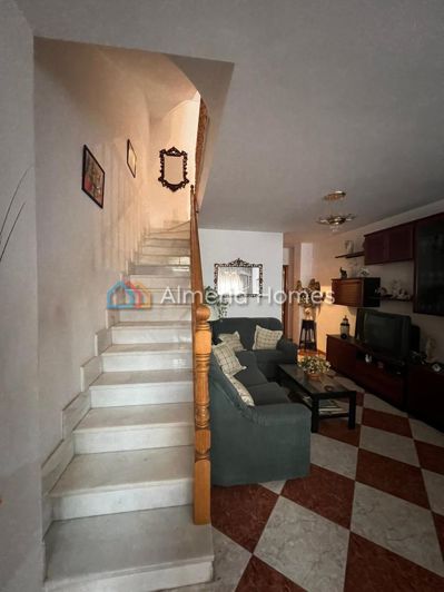 Image No.3-3 Bed Townhouse for sale