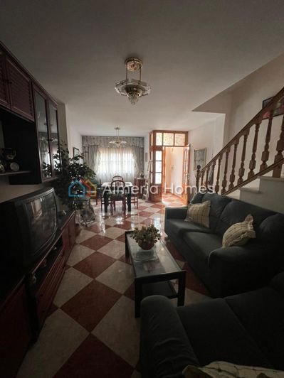 Image No.4-3 Bed Townhouse for sale