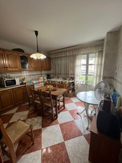 Image No.5-3 Bed Townhouse for sale