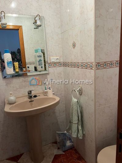 Image No.7-3 Bed Townhouse for sale