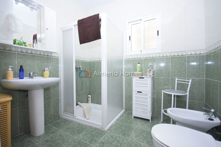 Image No.11-5 Bed Townhouse for sale