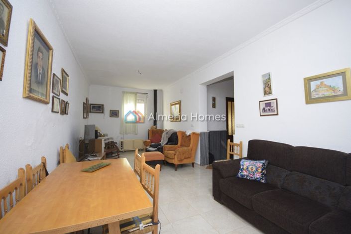 Image No.8-5 Bed Townhouse for sale