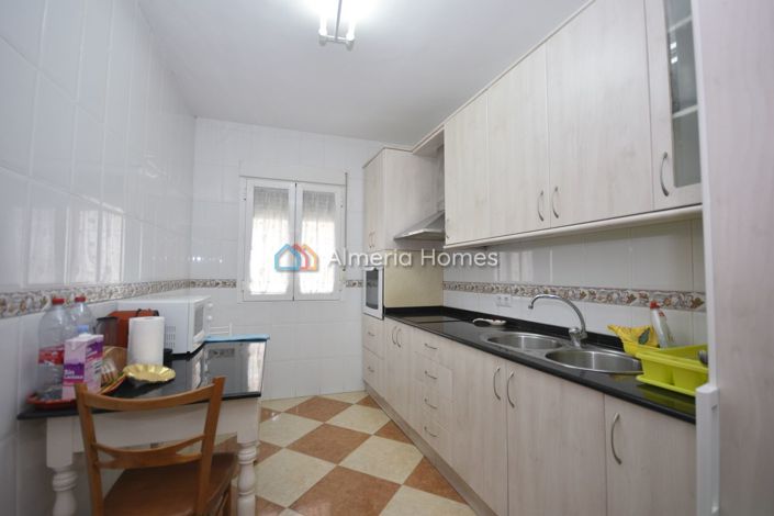 Image No.9-5 Bed Townhouse for sale