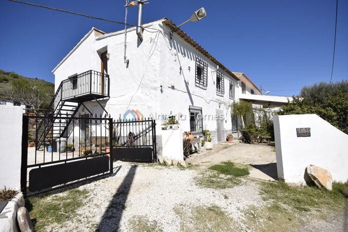 Image No.16-5 Bed Country House for sale