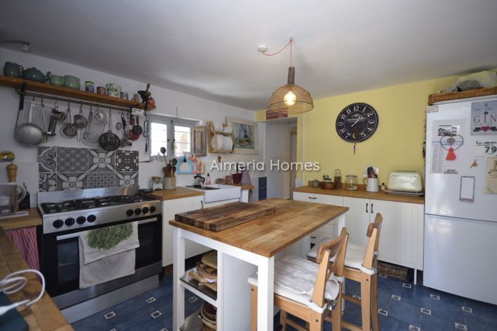Image No.17-5 Bed Country House for sale
