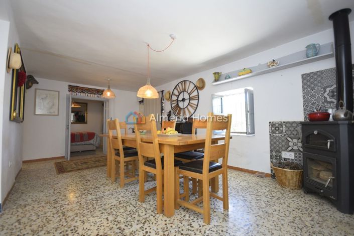 Image No.17-5 Bed Country House for sale