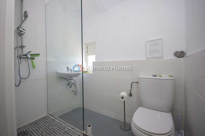 Image No.28-5 Bed Country House for sale