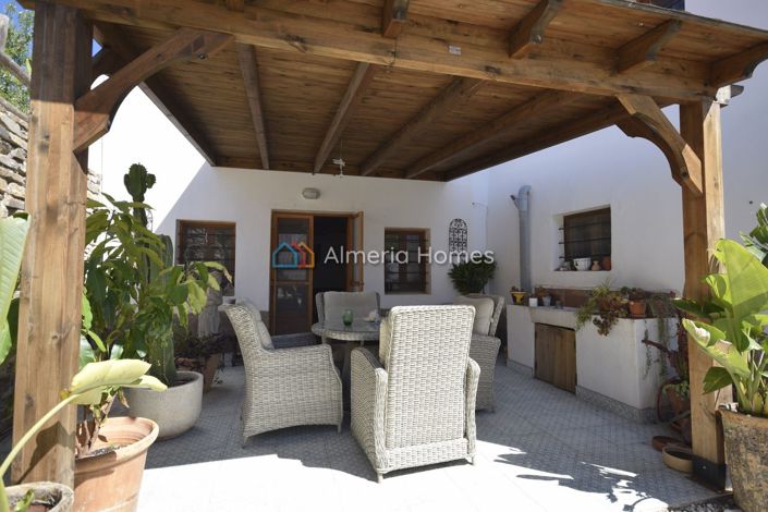 Image No.7-5 Bed Country House for sale