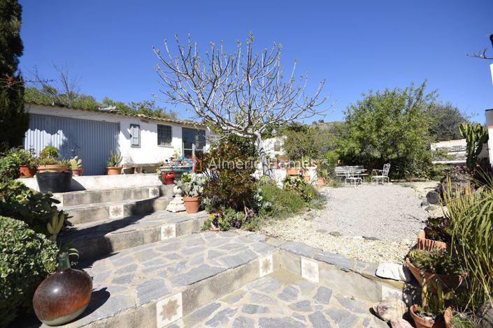 Image No.8-5 Bed Country House for sale