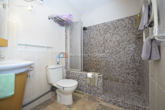 Image No.28-Villa de 4 chambres à vendre à Caniles