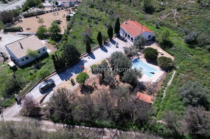 Image No.2-3 Bed Villa for sale