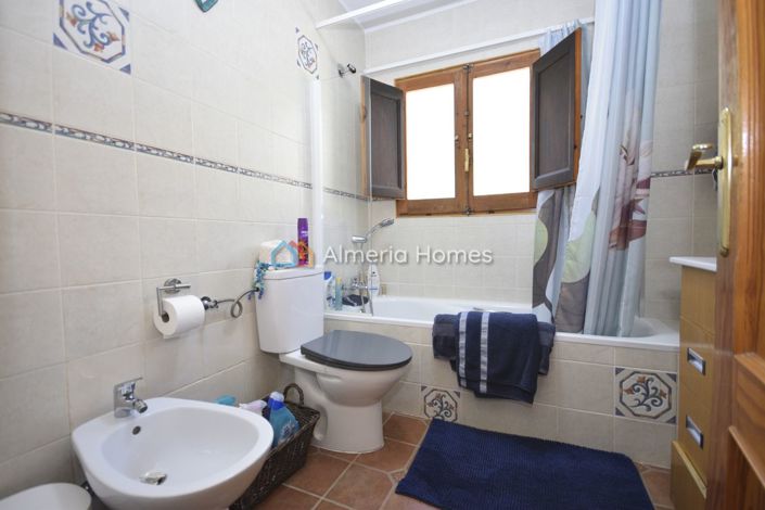 Image No.24-3 Bed Villa for sale