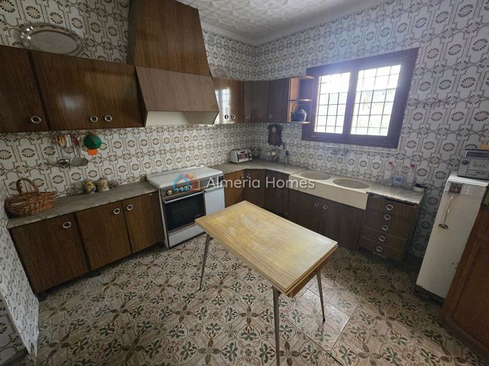 Image No.5-4 Bed Townhouse for sale