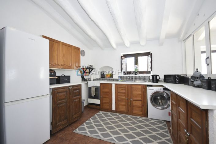 Image No.16-2 Bed Country House for sale