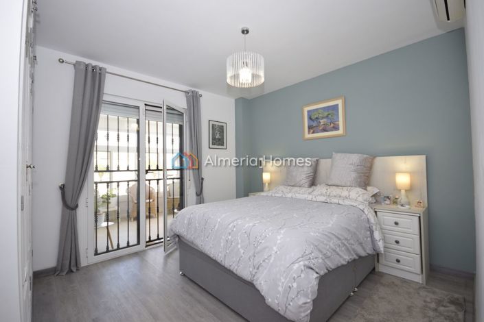 Image No.27-3 Bed Villa for sale