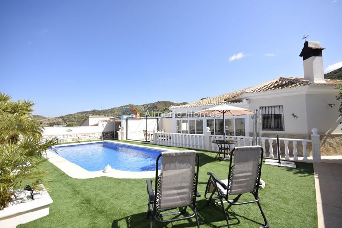 Image No.7-3 Bed Villa for sale